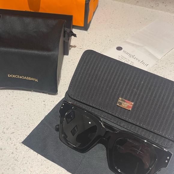 DOLCE&GABBANA Sunglasses - Picture 9 of 16